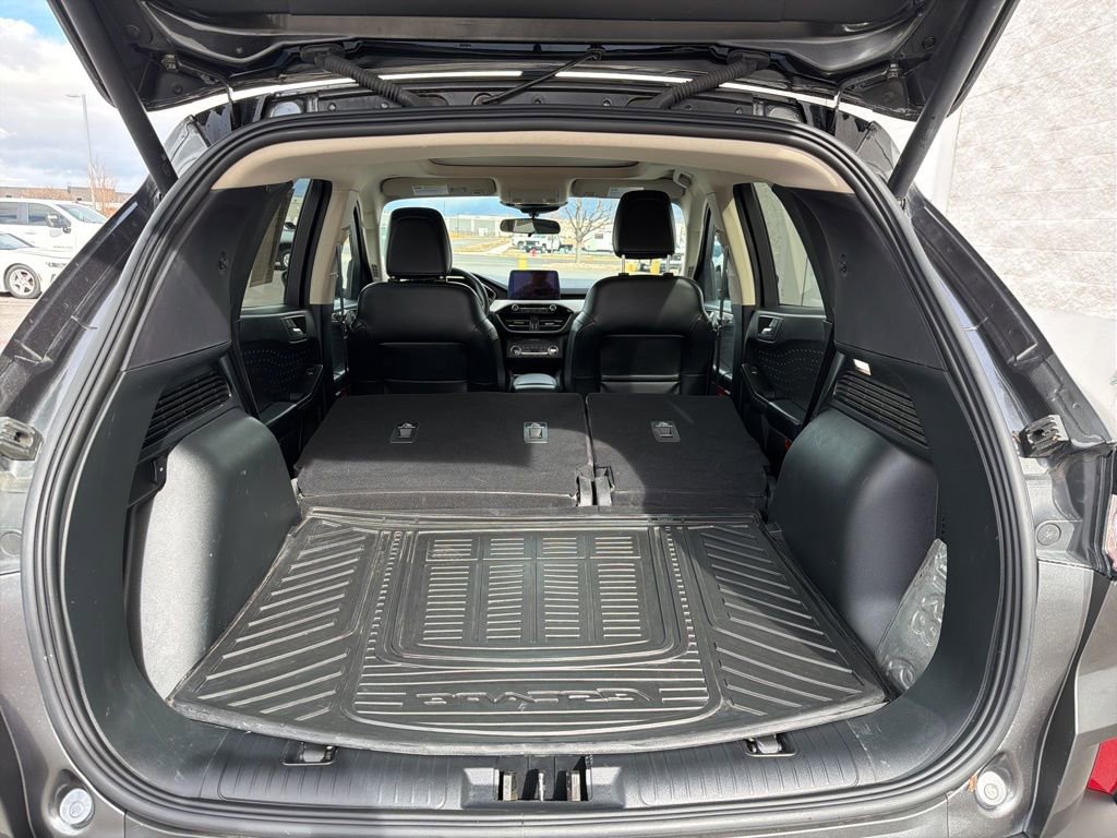 Used 2020 Ford Escape SEL image 25