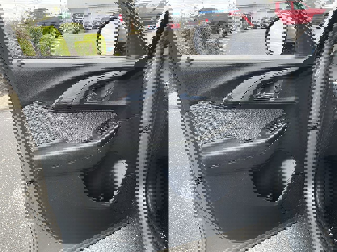 Used 2023 Chevrolet TrailBlazer LT image 22