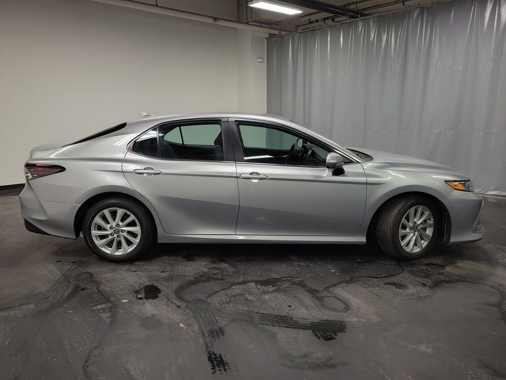 Used 2023 Toyota Camry LE image 9