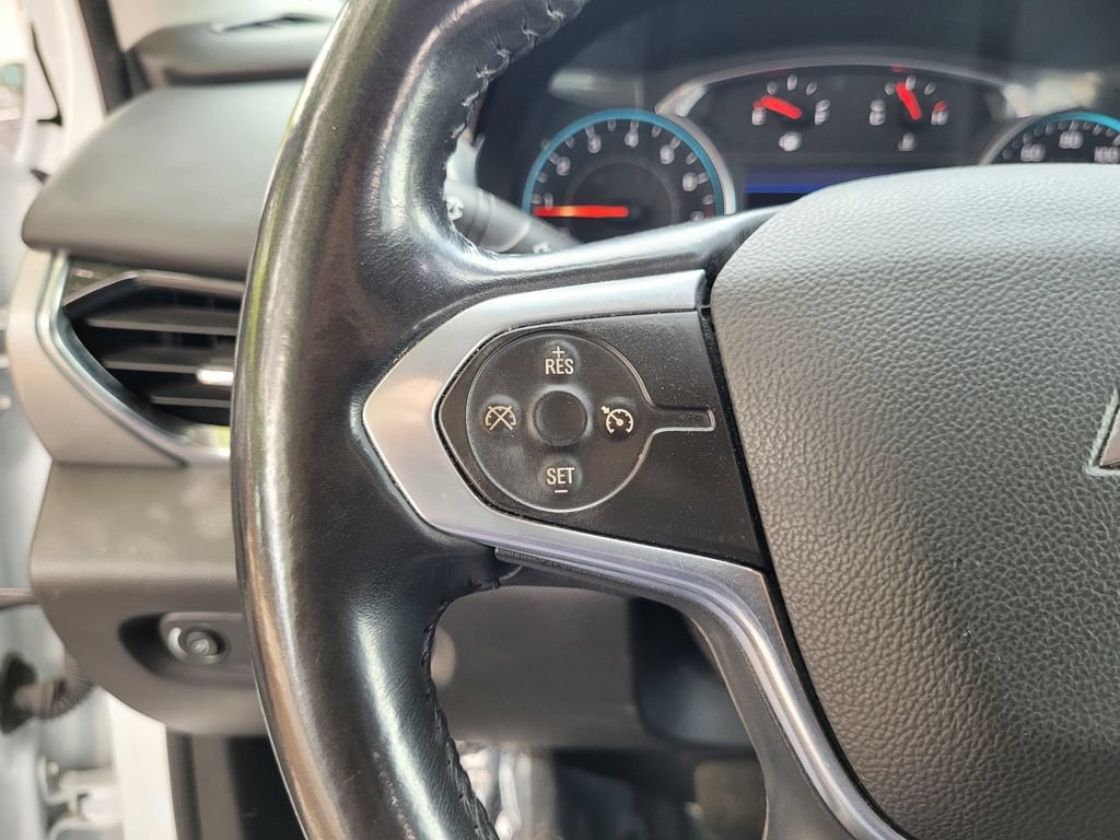 Used 2021 Chevrolet Traverse LT FWD image 22