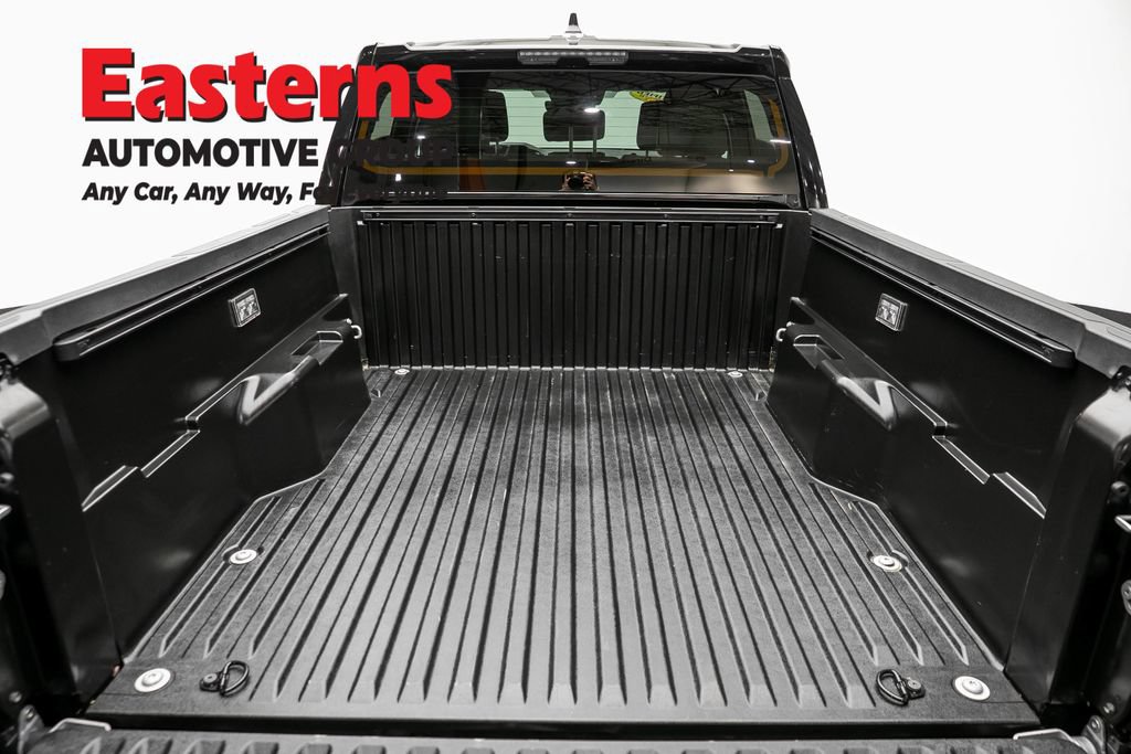 Used 2025 Toyota Tacoma TRD Off-Road AWD/4WD image 78
