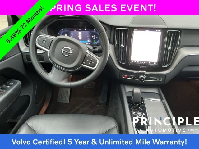 Certified 2025 Volvo XC60 B5 Core image 17