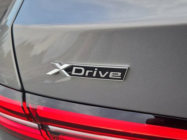 Used 2026 BMW 530i xDrive w/ Premium Package AWD/4WD image 17