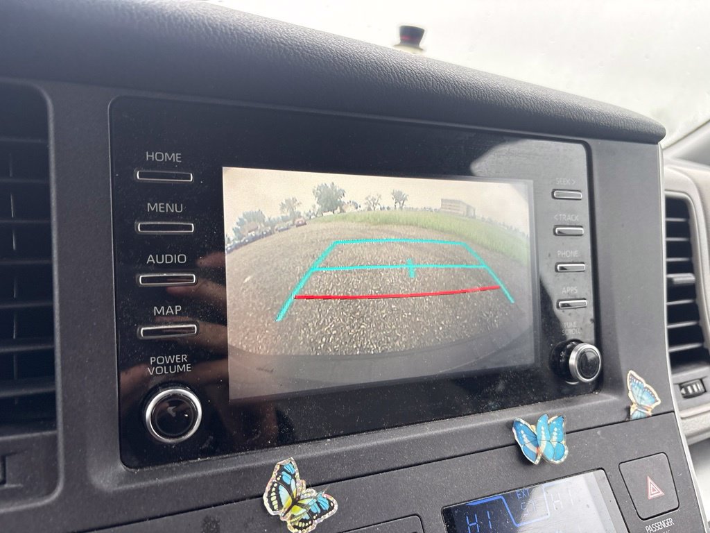 Used 2020 Toyota Sienna L FWD image 22