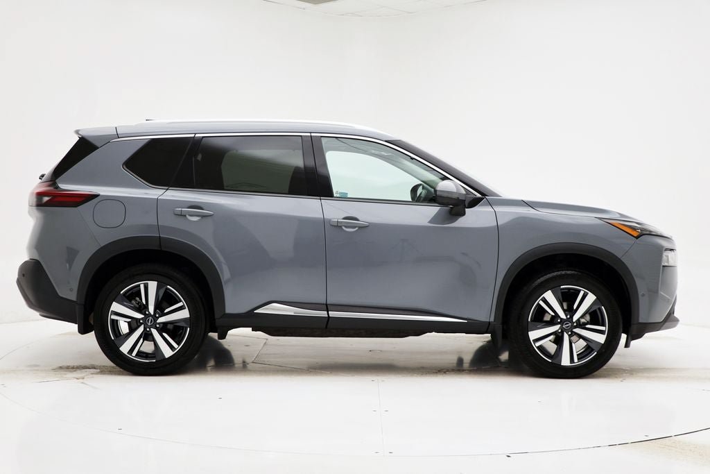 Used 2023 Nissan Rogue SL w/ SL Premium Package AWD/4WD image 3