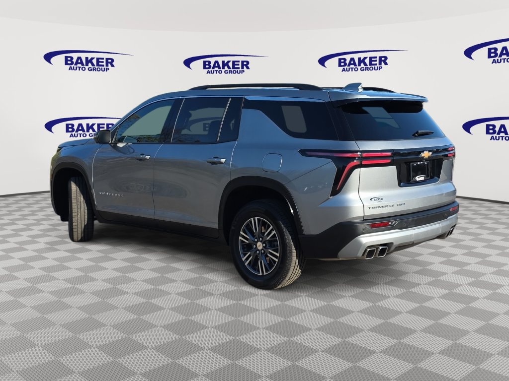 Used 2024 Chevrolet Traverse LT w/ LPO, Floor Liner Package AWD/4WD image 8