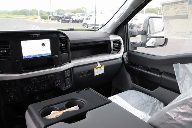 New 2026 Ford F350 XL image 28