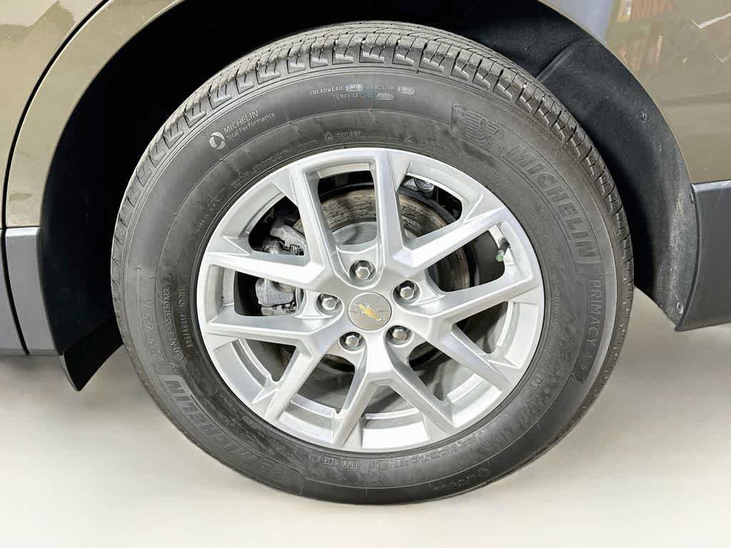 Used 2024 Chevrolet Equinox LT w/ LPO, Floor Liner Package FWD image 8