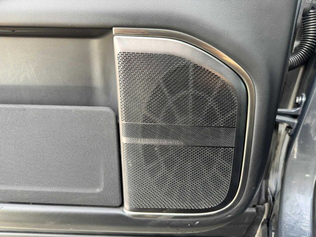 Used 2022 Rivian R1T Adventure image 21