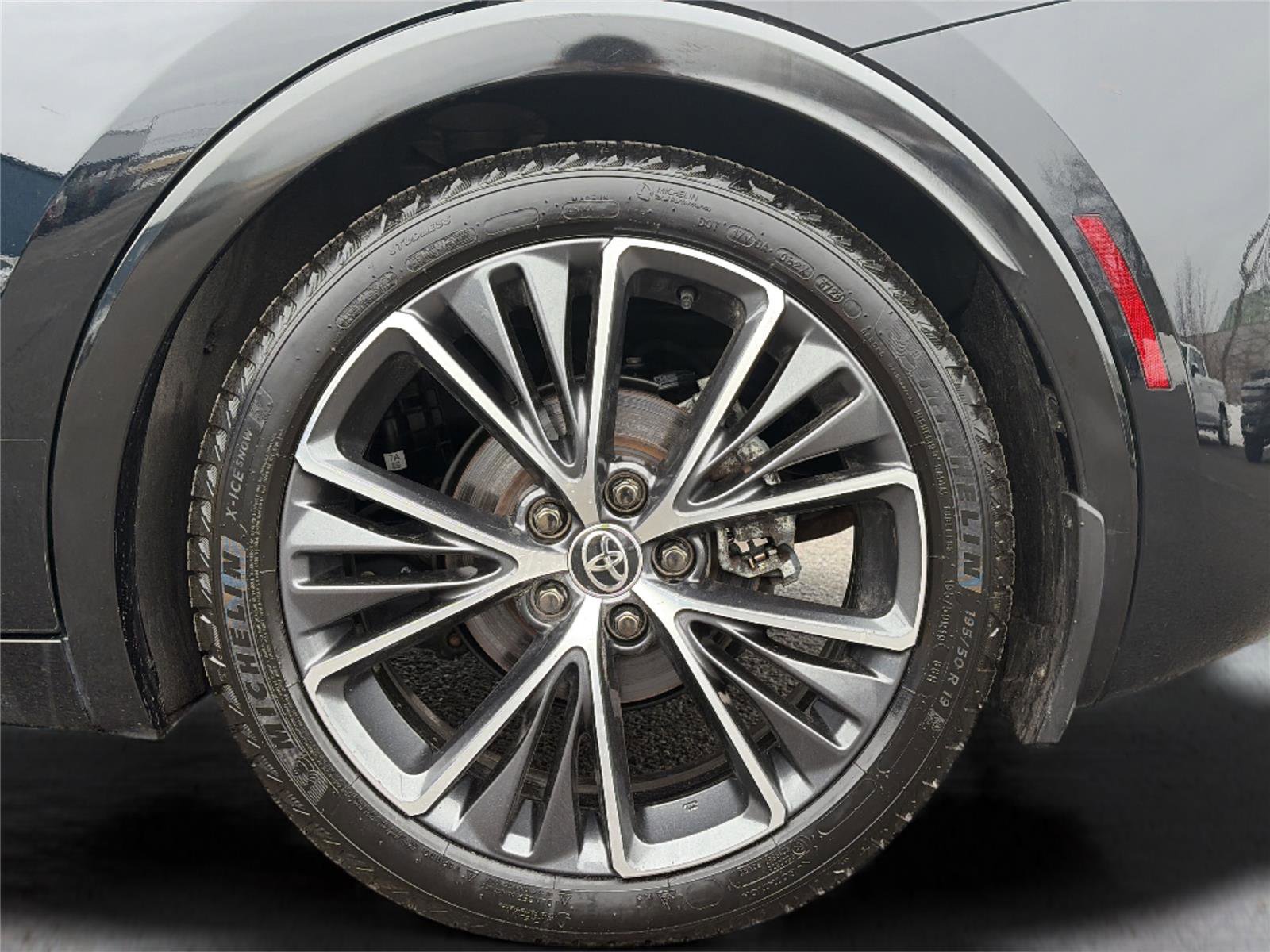 Used 2024 Toyota Prius XLE image 29