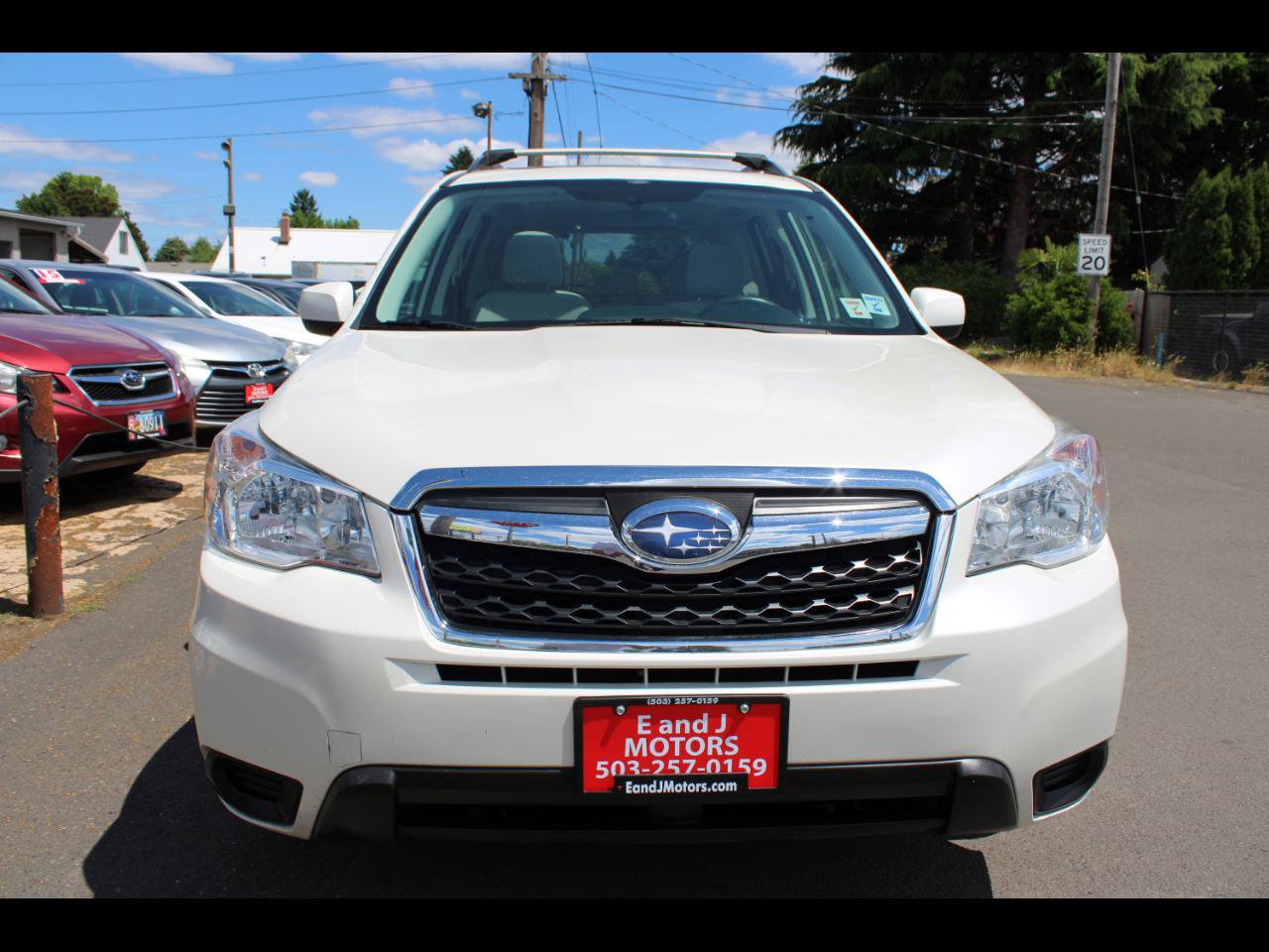 Used 2015 Subaru Forester 2.5i Premium w/ All-Weather Package AWD/4WD image 2