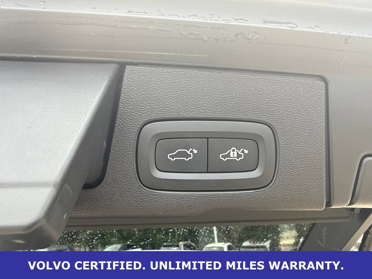 Certified 2023 Volvo XC60 B5 Ultimate w/ Climate Package AWD/4WD image 8