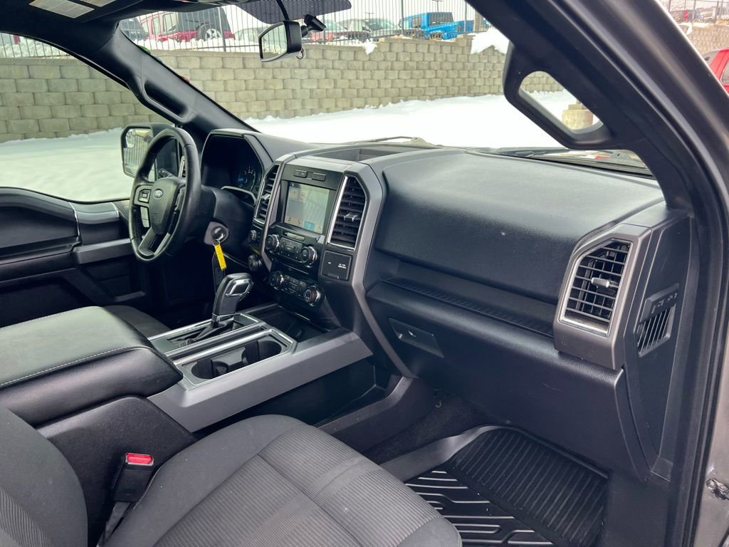 Used 2016 Ford F150 XLT w/ Equipment Group 302A Luxury image 26