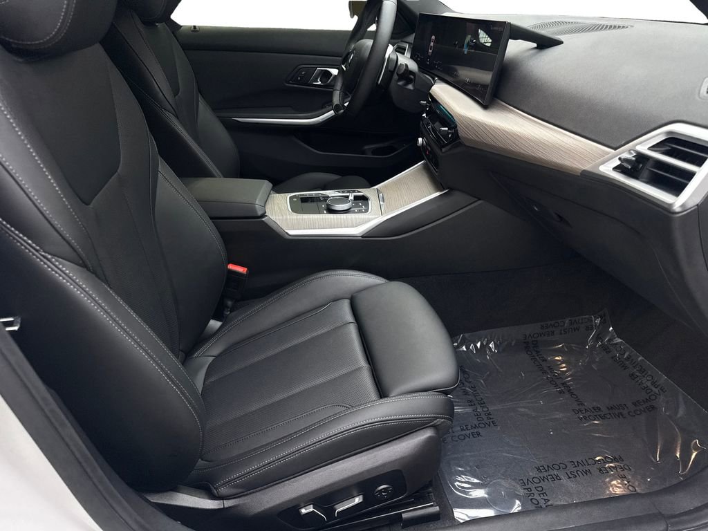 Used 2025 BMW 330i Sedan RWD image 44