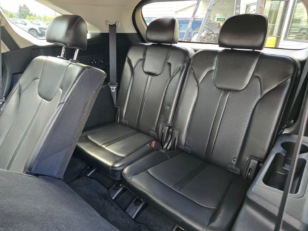 Used 2023 Kia Sorento S w/ Panoramic Sunroof Package AWD/4WD image 11