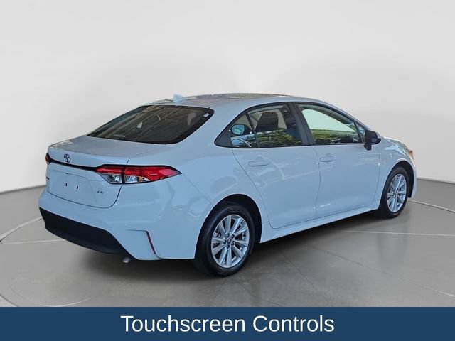 Used 2024 Toyota Corolla LE w/ LE Convenience Package FWD image 9
