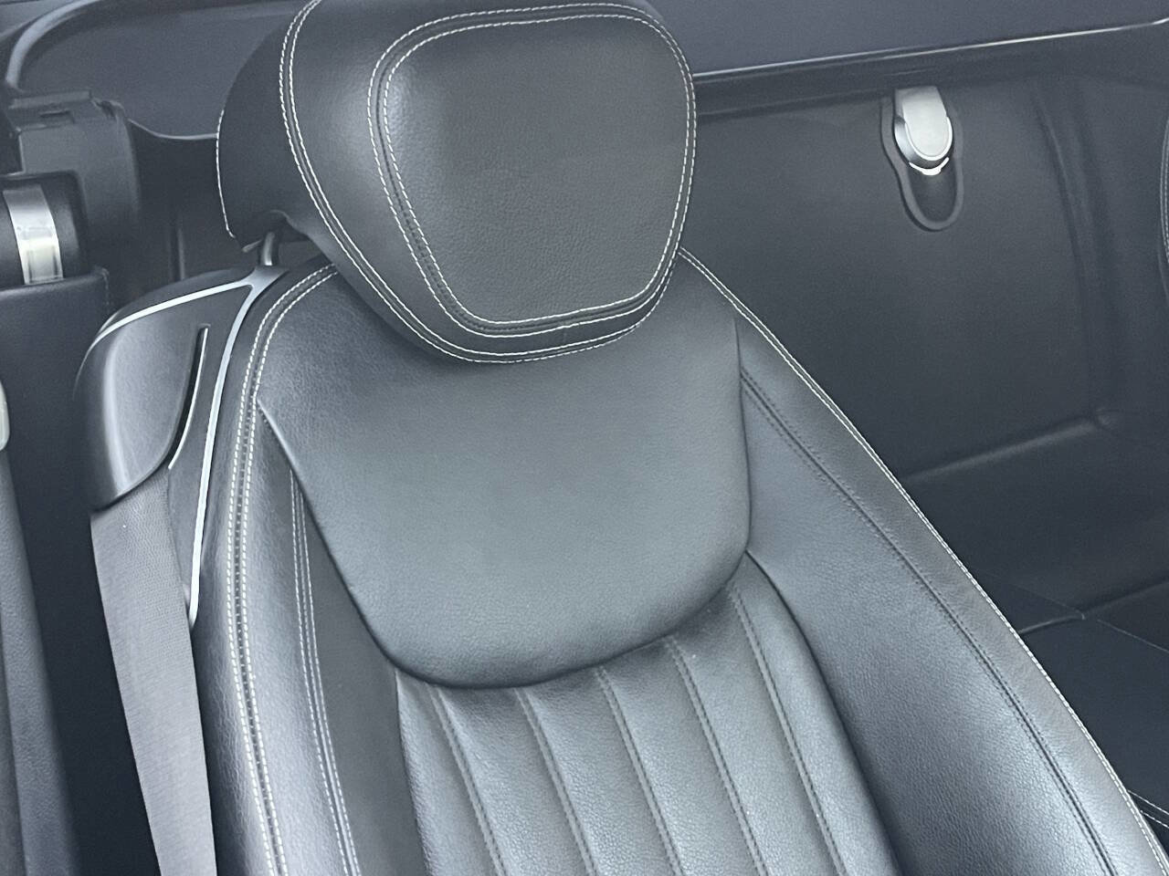 Used 2011 Mercedes-Benz SL 550 image 50