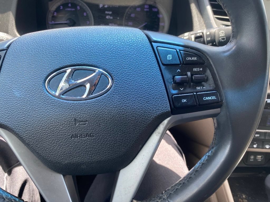 Used 2016 Hyundai Tucson Limited w/ Option Group 03 FWD image 25