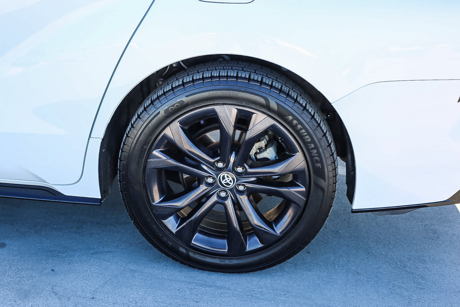 Certified 2023 Toyota Sienna XSE w/ XSE Plus Package FWD image 12