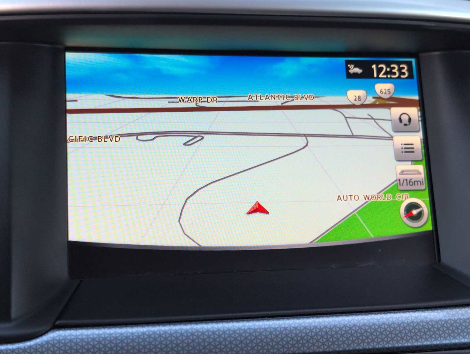 Used 2019 Nissan Pathfinder SL image 29