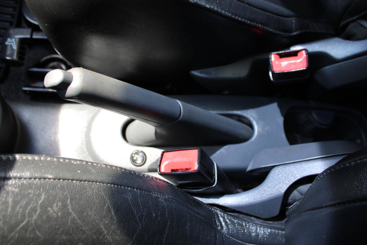 Used 2012 FIAT 500 Lounge w/ Luxury Leather Pkg FWD image 34