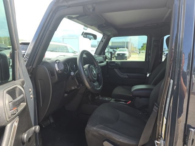 Used 2017 Jeep Wrangler Unlimited Sport AWD/4WD image 14