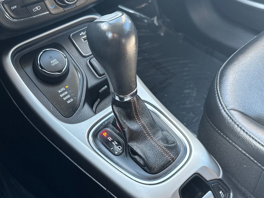 Used 2019 Jeep Compass Latitude w/ Cold Weather Group image 25