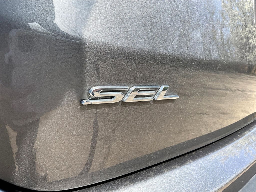 Used 2022 Ford Edge SEL w/ Sport Appearance Package AWD/4WD image 24