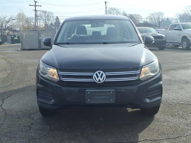 Used 2012 Volkswagen Tiguan S FWD image 2