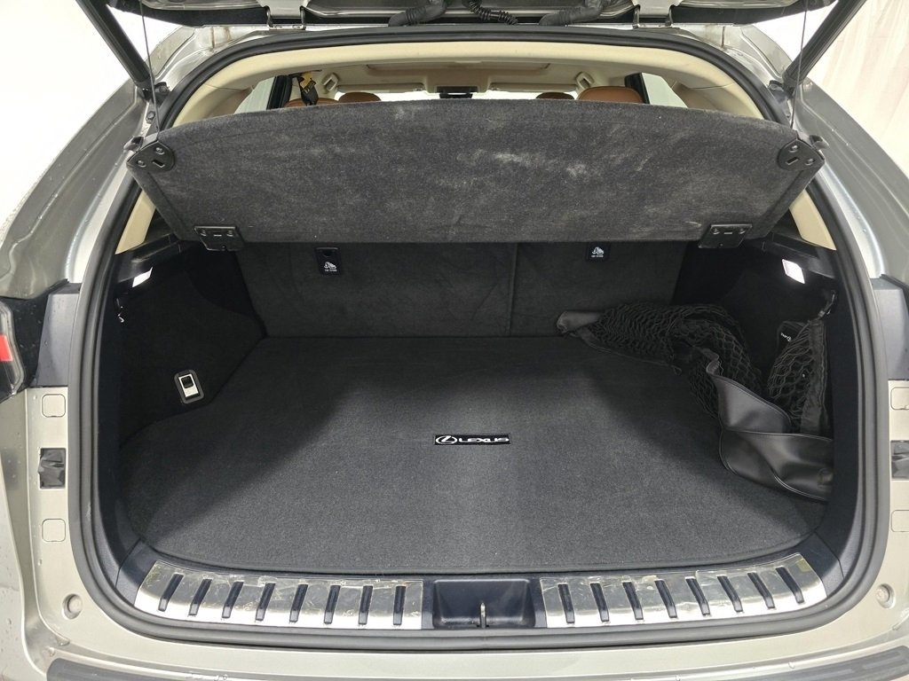 Used 2018 Lexus NX 300 FWD image 18