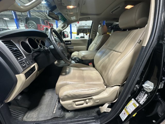 Used 2012 Toyota Sequoia Limited AWD/4WD image 17