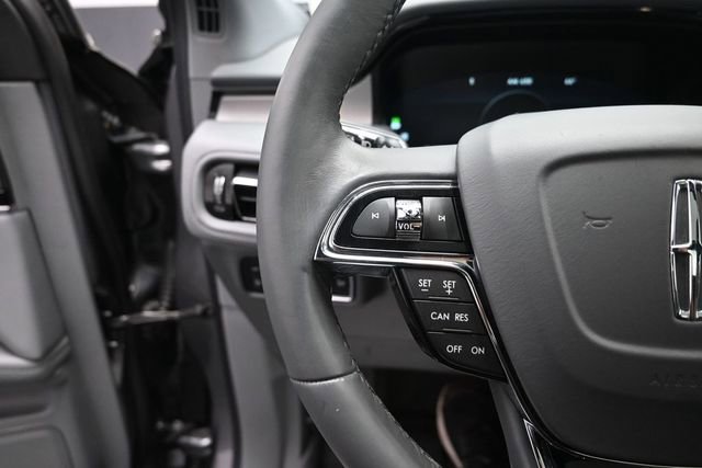 Certified 2022 Lincoln Nautilus Reserve AWD/4WD image 13
