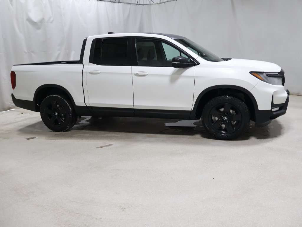 New 2026 Honda Ridgeline Black Edition image 5