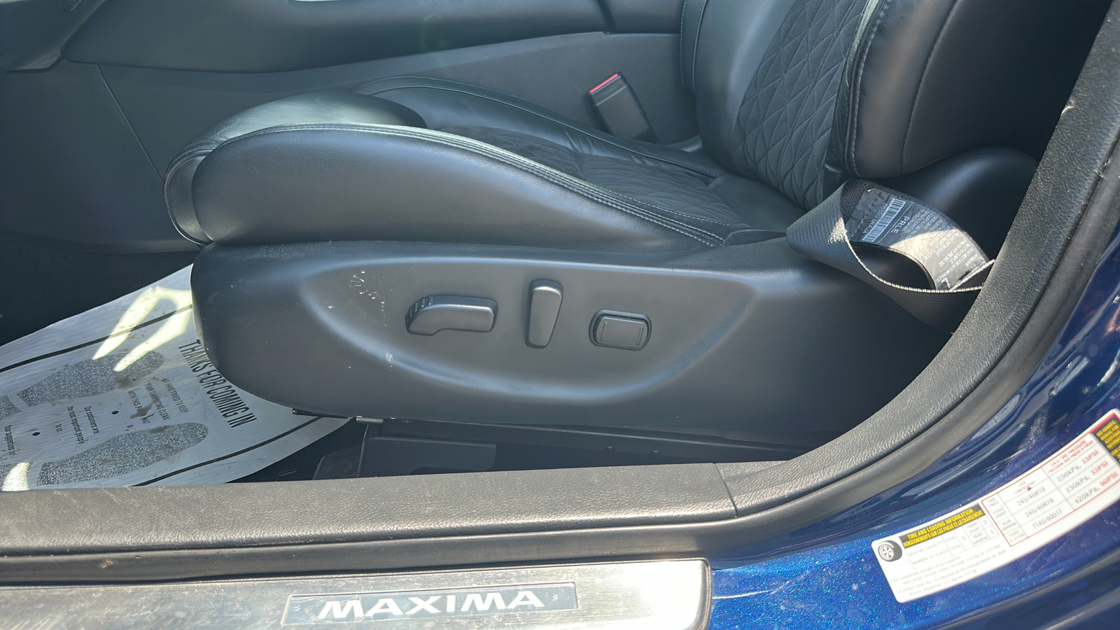 Used 2017 Nissan Maxima SR w/ Midnight Edition FWD image 10
