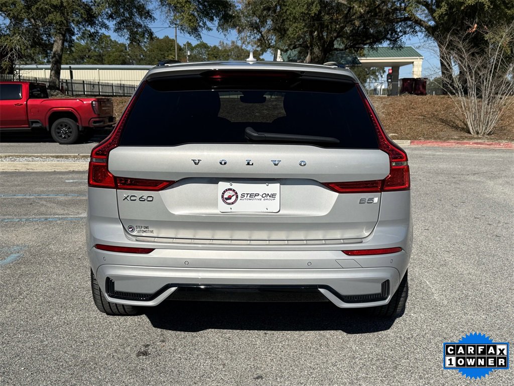 Used 2023 Volvo XC60 B5 Ultimate w/ Protection Package Premier image 6