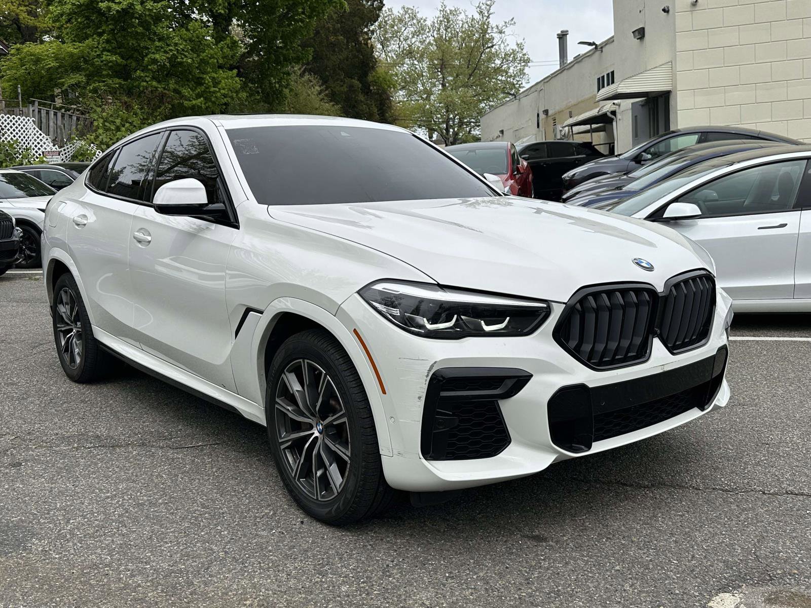 Used 2022 BMW X6 xDrive40i w/ M Sport Package