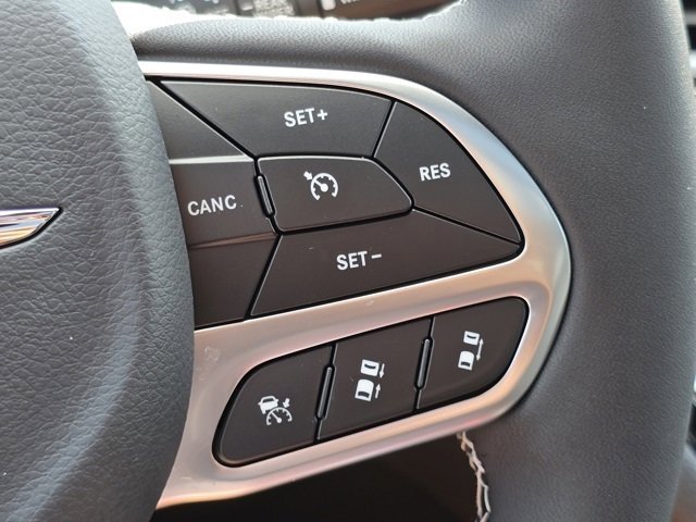 New 2026 Chrysler Pacifica Select image 15