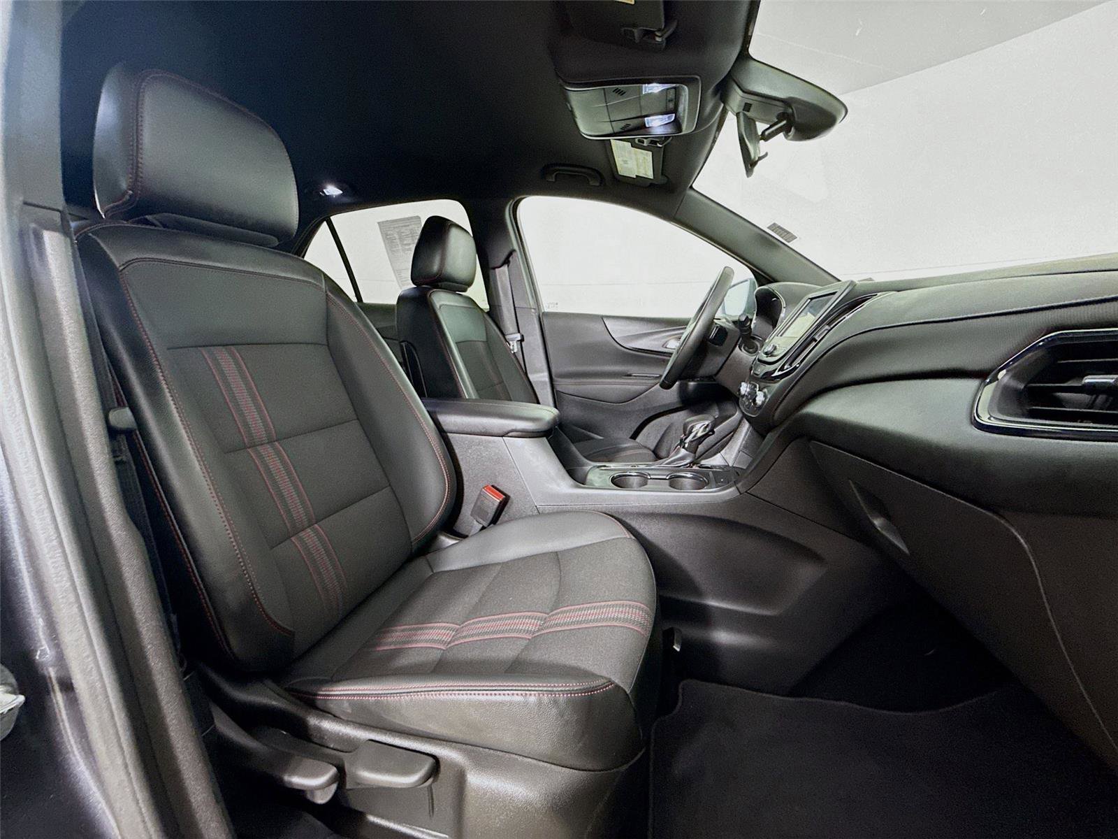 Used 2023 Chevrolet Equinox RS image 28