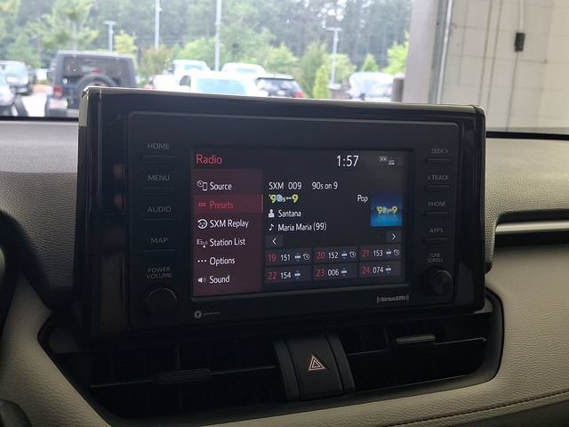 Certified 2021 Toyota RAV4 XLE FWD image 21
