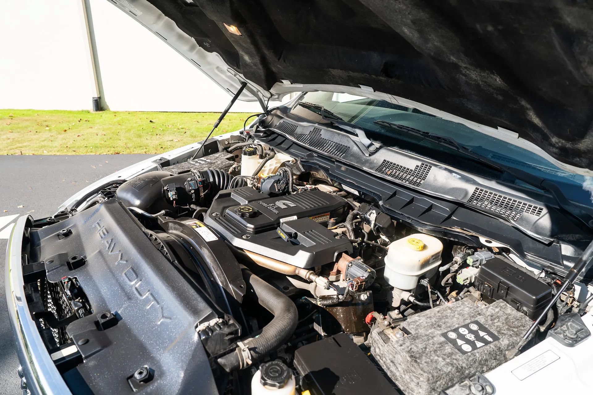 Used 2015 RAM 2500 Limited AWD/4WD image 16