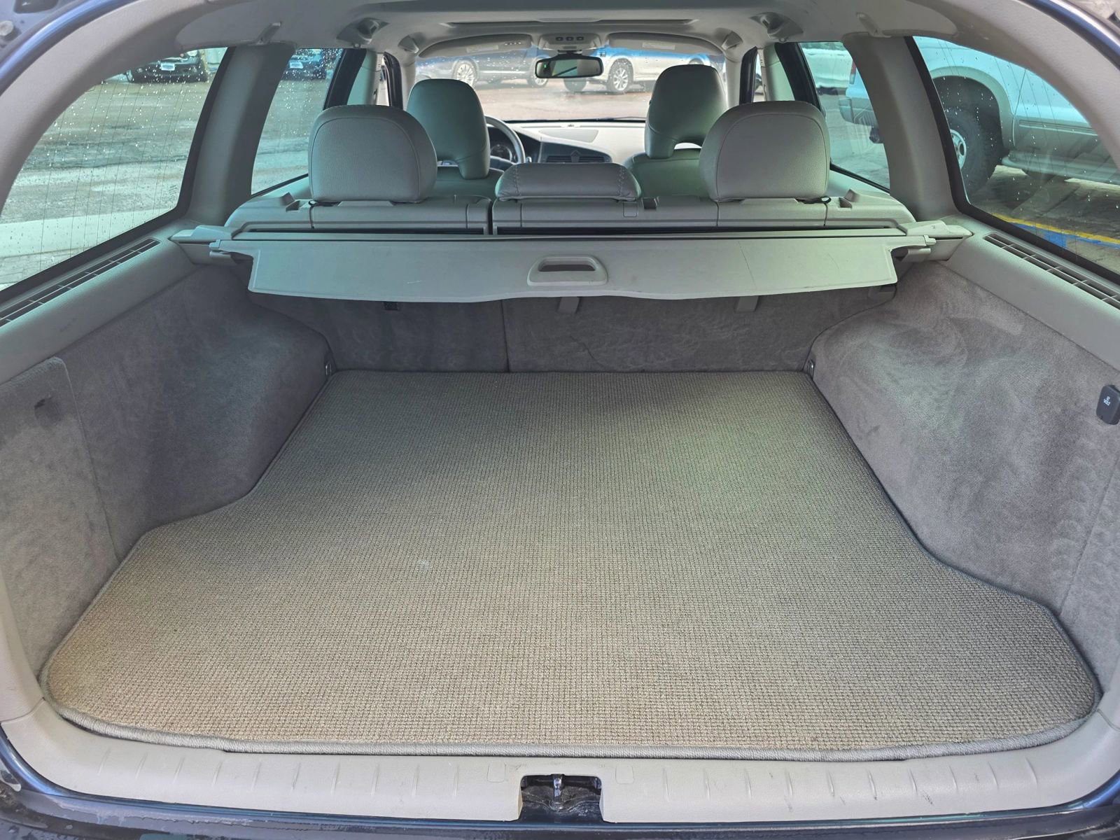 Used 2007 Volvo XC70 2.5T Wagon 4D image 7