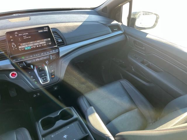 Used 2025 Honda Odyssey Sport-L image 17