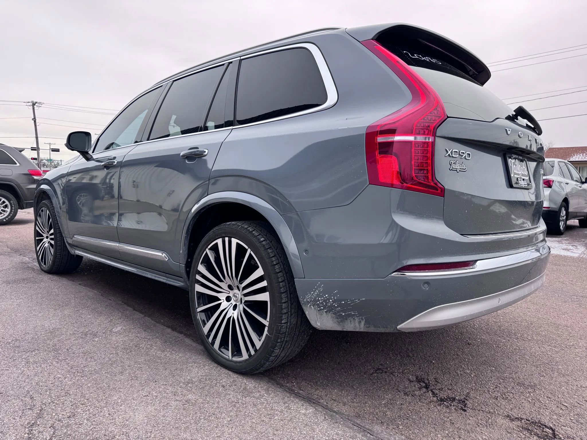 Used 2022 Volvo XC90 T6 Inscription w/ Lounge Package image 5