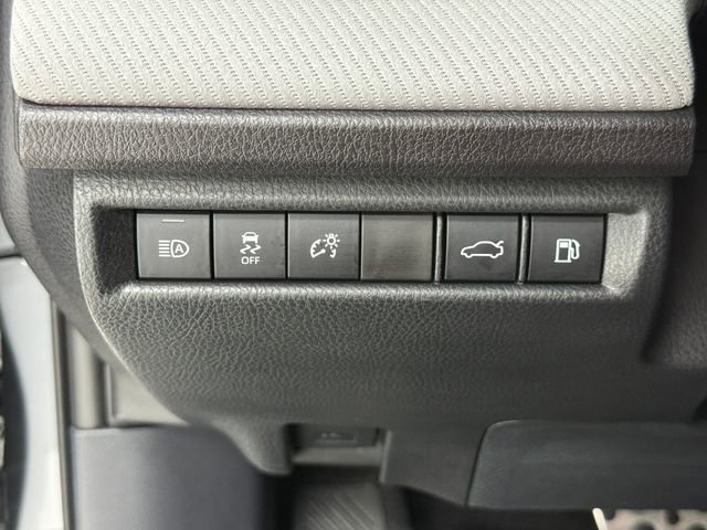 Used 2026 Toyota Camry SE w/ Convenience Package FWD image 14