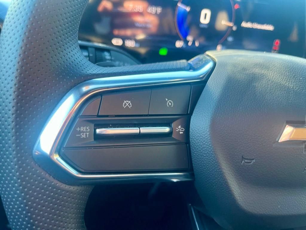 New 2025 Chevrolet Blazer EV LT AWD/4WD image 16