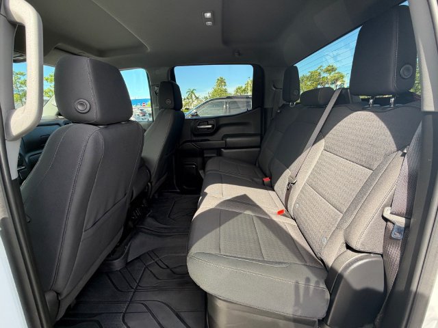 Used 2025 Chevrolet Silverado 1500 Custom w/ LPO, Dark Essentials Package RWD image 12