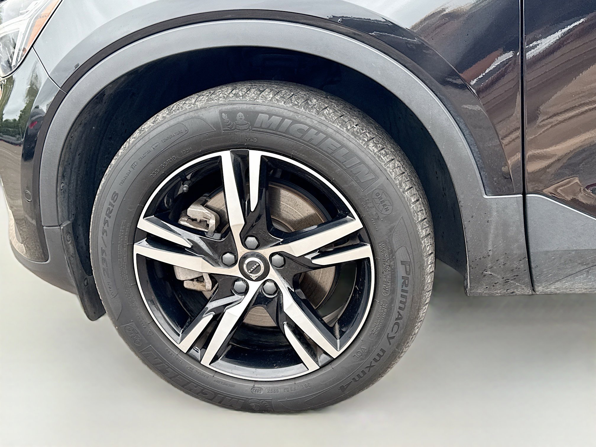 Used 2023 Volvo XC40 B5 Plus image 42