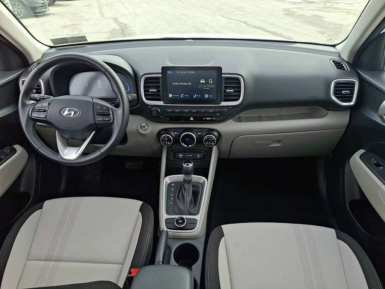 Certified 2025 Hyundai Venue SEL image 15