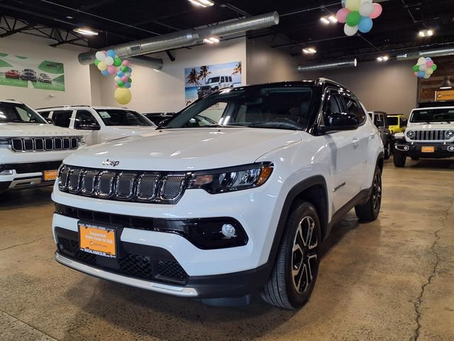 Used 2022 Jeep Compass Limited AWD/4WD image 4