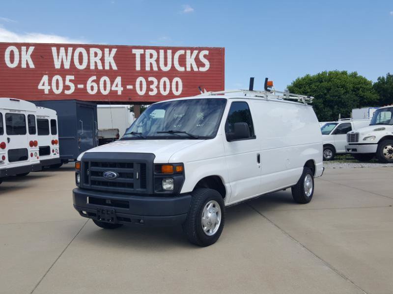 Used 2014 Ford E-150 and Econoline 150 w/ Power Group RWD image 3